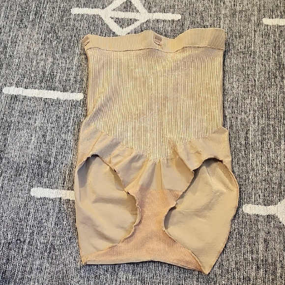 Spanx High-Waisted Shapewear in Nude - Picture 5 of 5